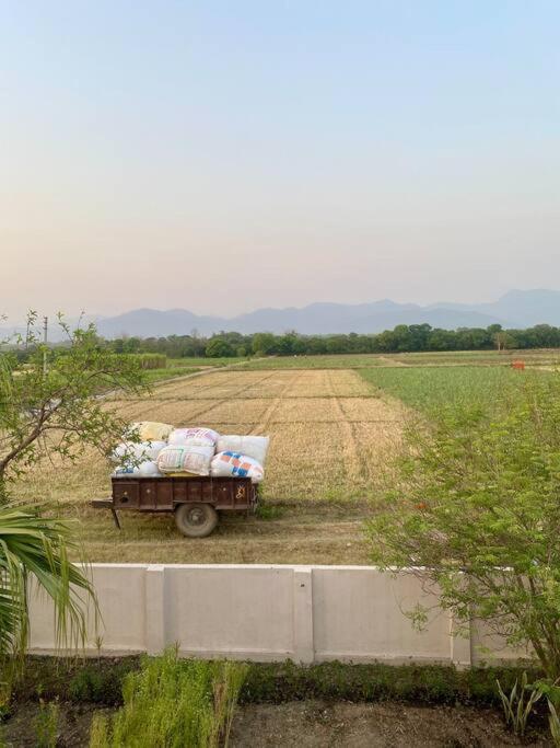 The Bougainvillea Cottage Farmstay Near Dehradun , 2 Bedroom Private Cottage Next To Fields And Orchards With Hill Views Buitenkant foto