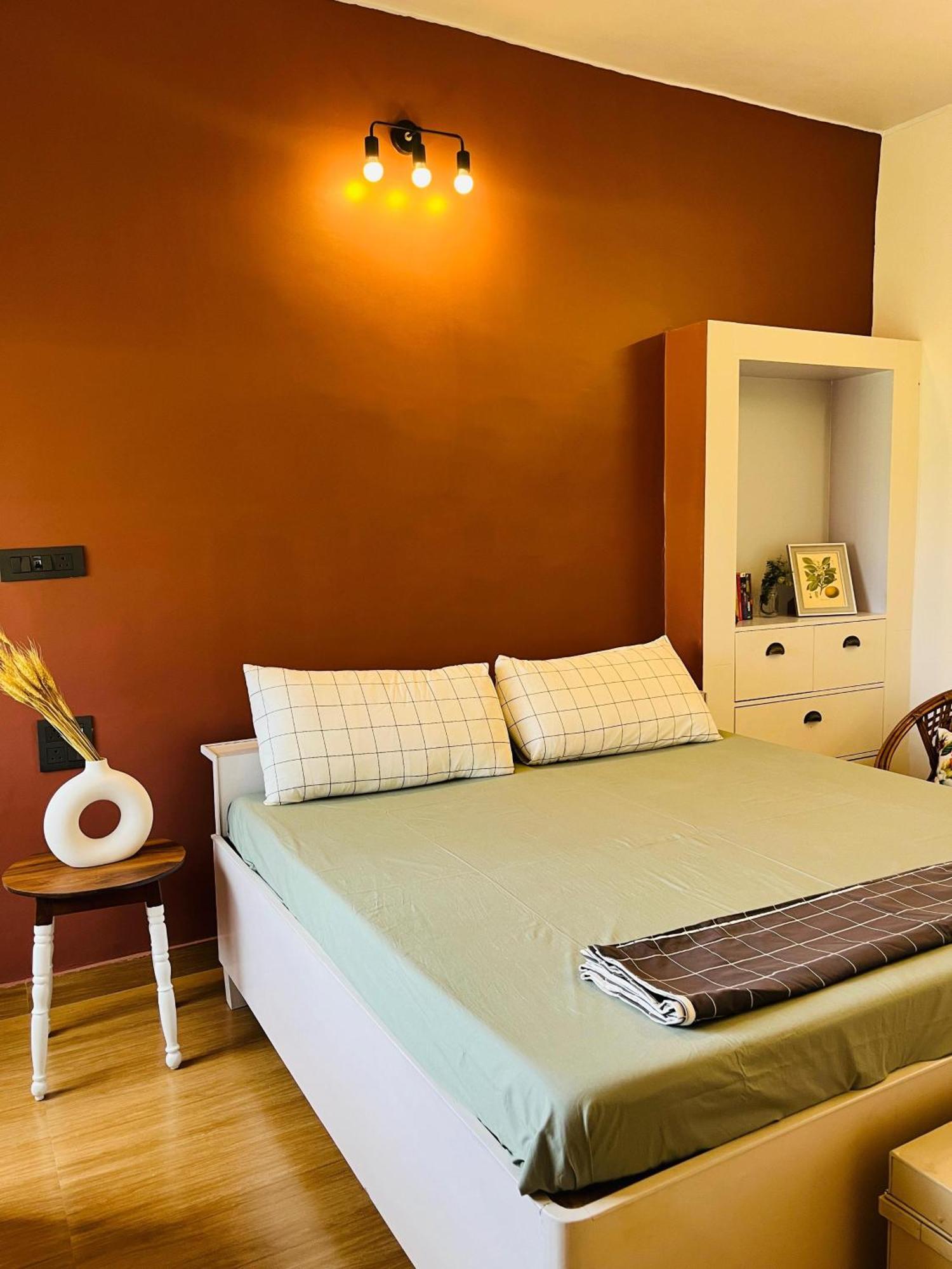 The Bougainvillea Cottage Farmstay Near Dehradun , 2 Bedroom Private Cottage Next To Fields And Orchards With Hill Views Buitenkant foto